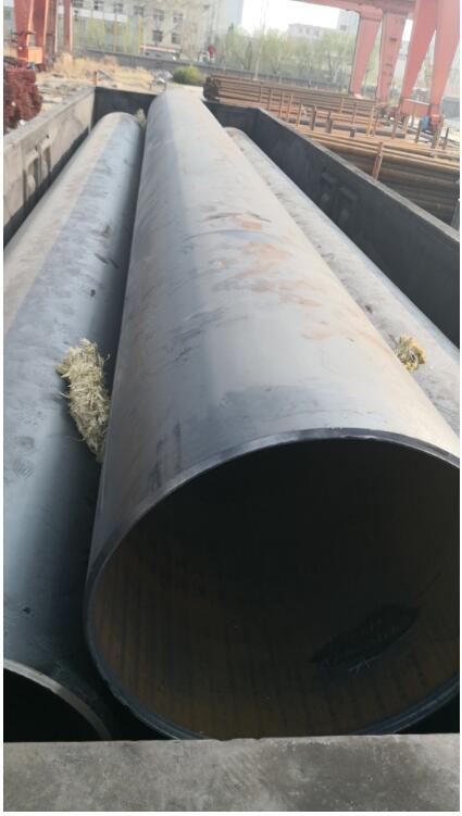 Transportation of steel pipes in caravan from China to Uzbek